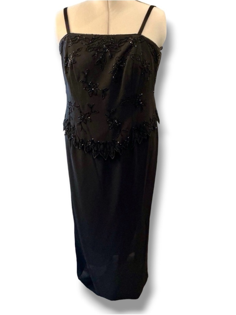Karen Miller beaded evening dress with sheer overlay - Picture 3 of 8